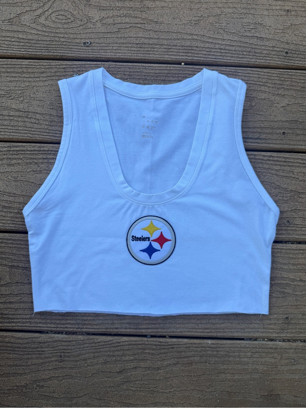 Steelers White Sleeveless Crop Top with Team Logo XS
